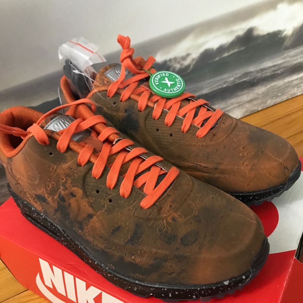 Nike air max 90 Mars landing
